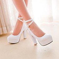 belles chaussures de mariée à double brides